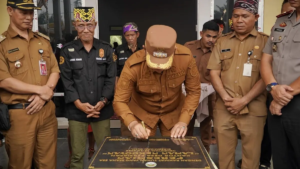 Bupati Alex Resmikan Kantor Desa Persiapan Laman Nek Doyan, Target Desa Definitif 2028